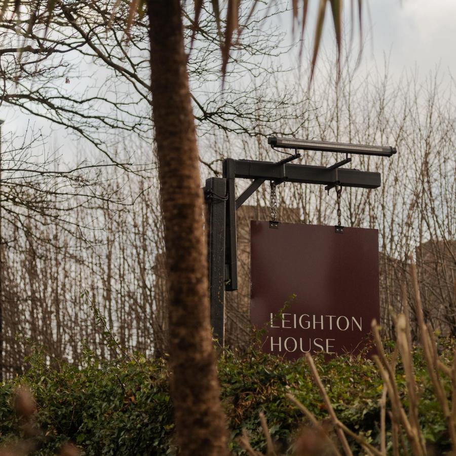 Leighton House - Boutique Guesthouse Bath Ngoại thất bức ảnh Leighton House sign
