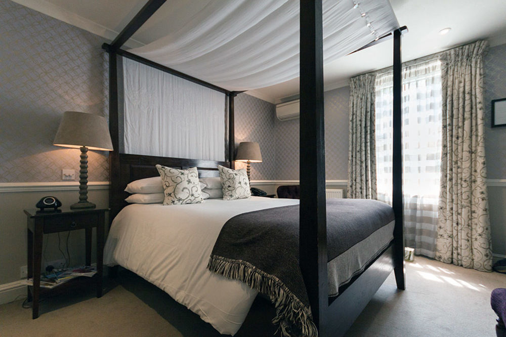 Leighton House - Boutique Guesthouse Bath Ngoại thất bức ảnh A bedroom at The Mitre